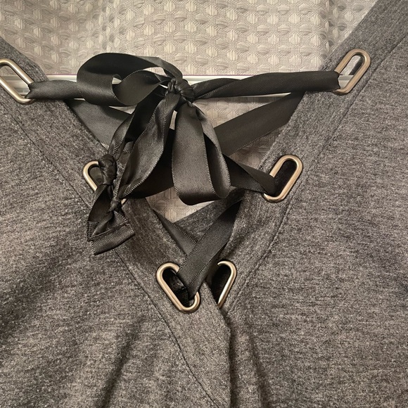 Maurices sz 2 cute oversized gray lace up back lightweight sweatshirt - Picture 3 of 4